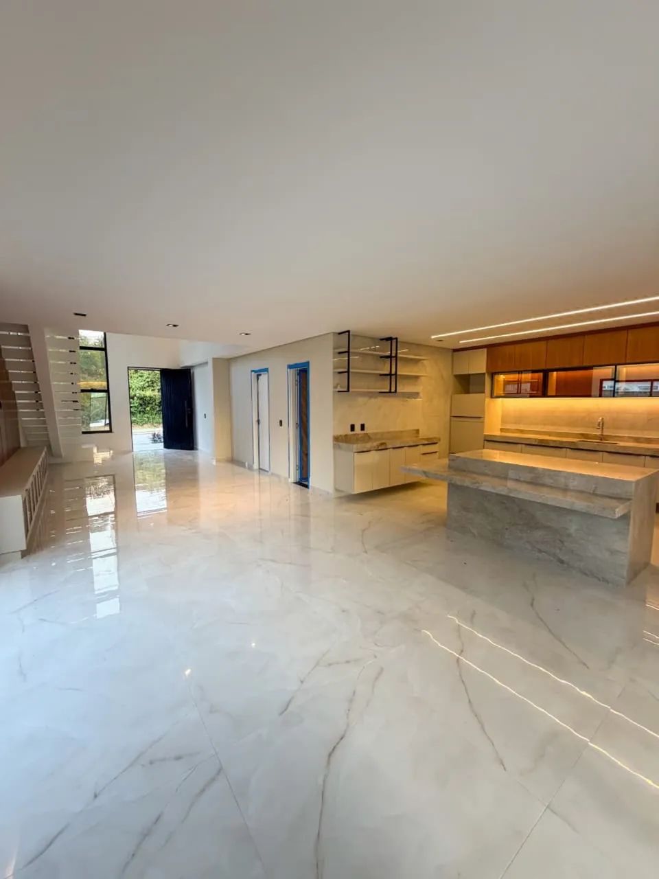 Duplex com 5 suítes amplas no terras Alphaville  - Foto 4