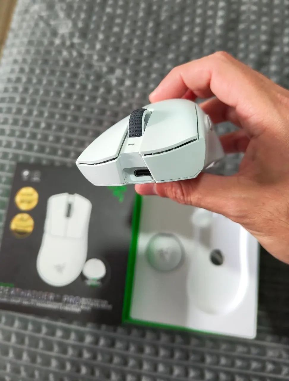 Razer Deathadder V4 Pro impecável  - Foto 2