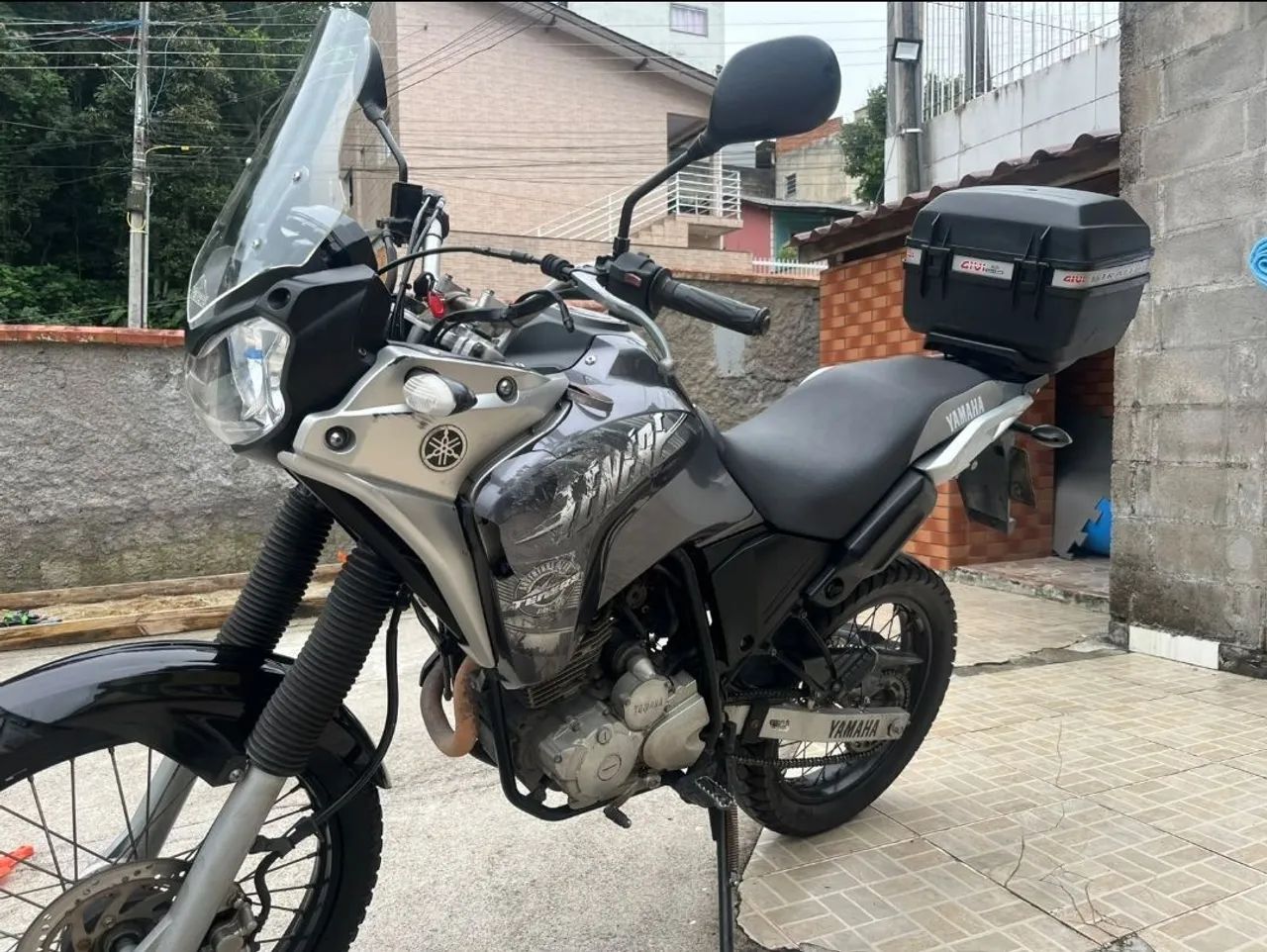 Moto tenere 