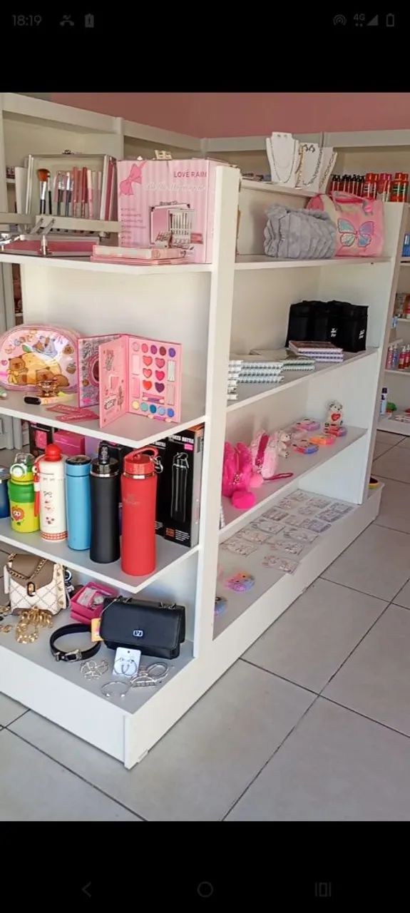 Móveis e produtos pra loja de maquiagem e acessórios. - Foto 4