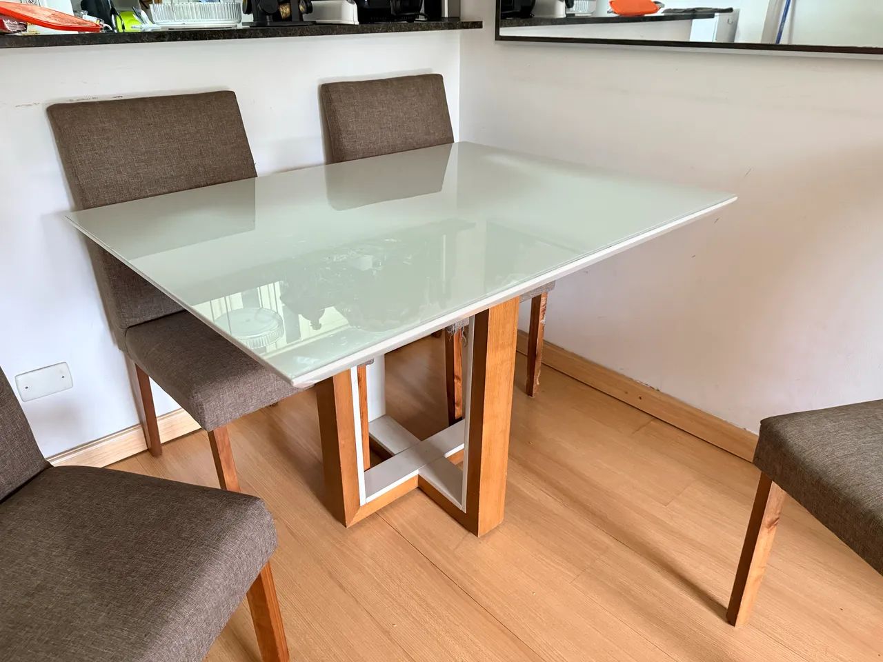 Mesa de jantar com 4 cadeiras  - Foto 3