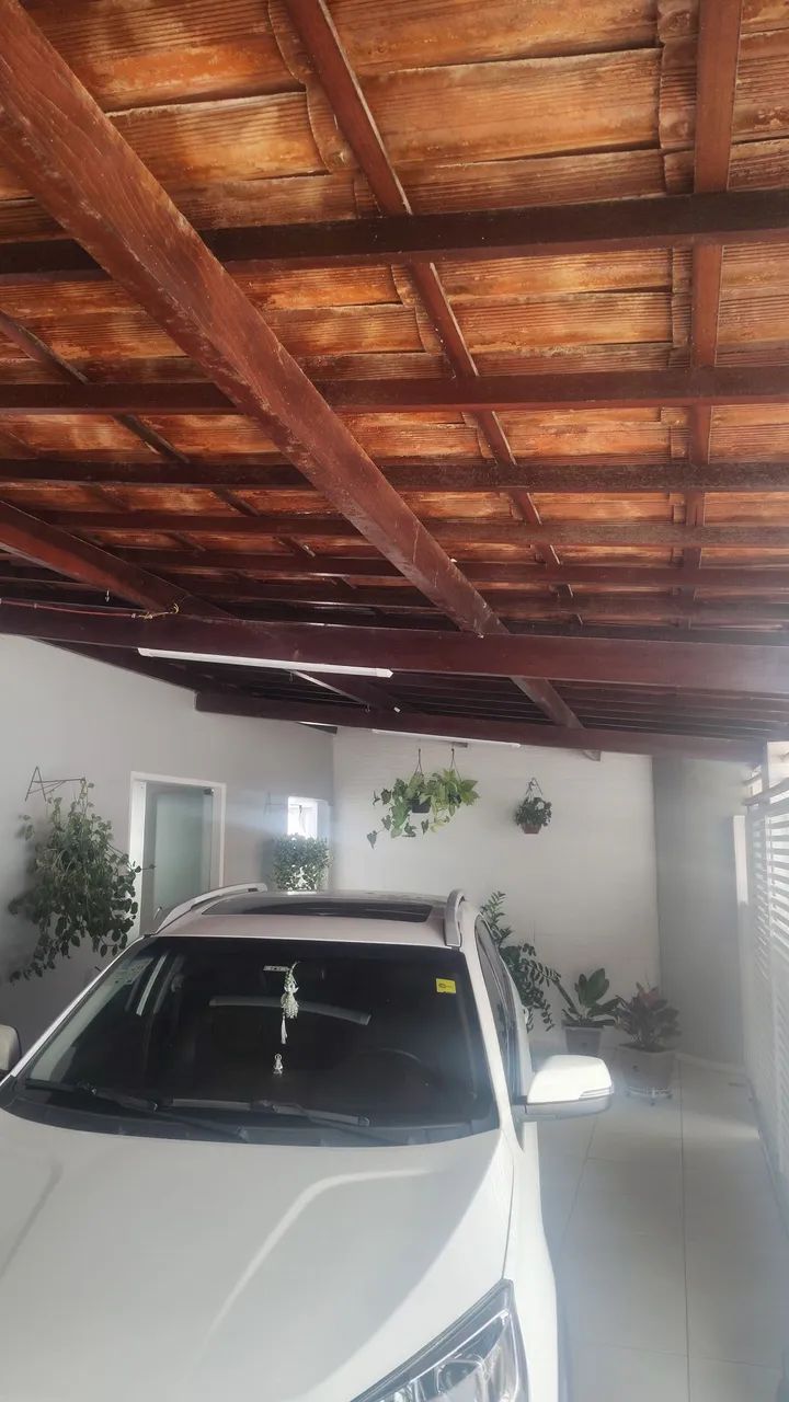 Vende-se casa na Cidade nova 