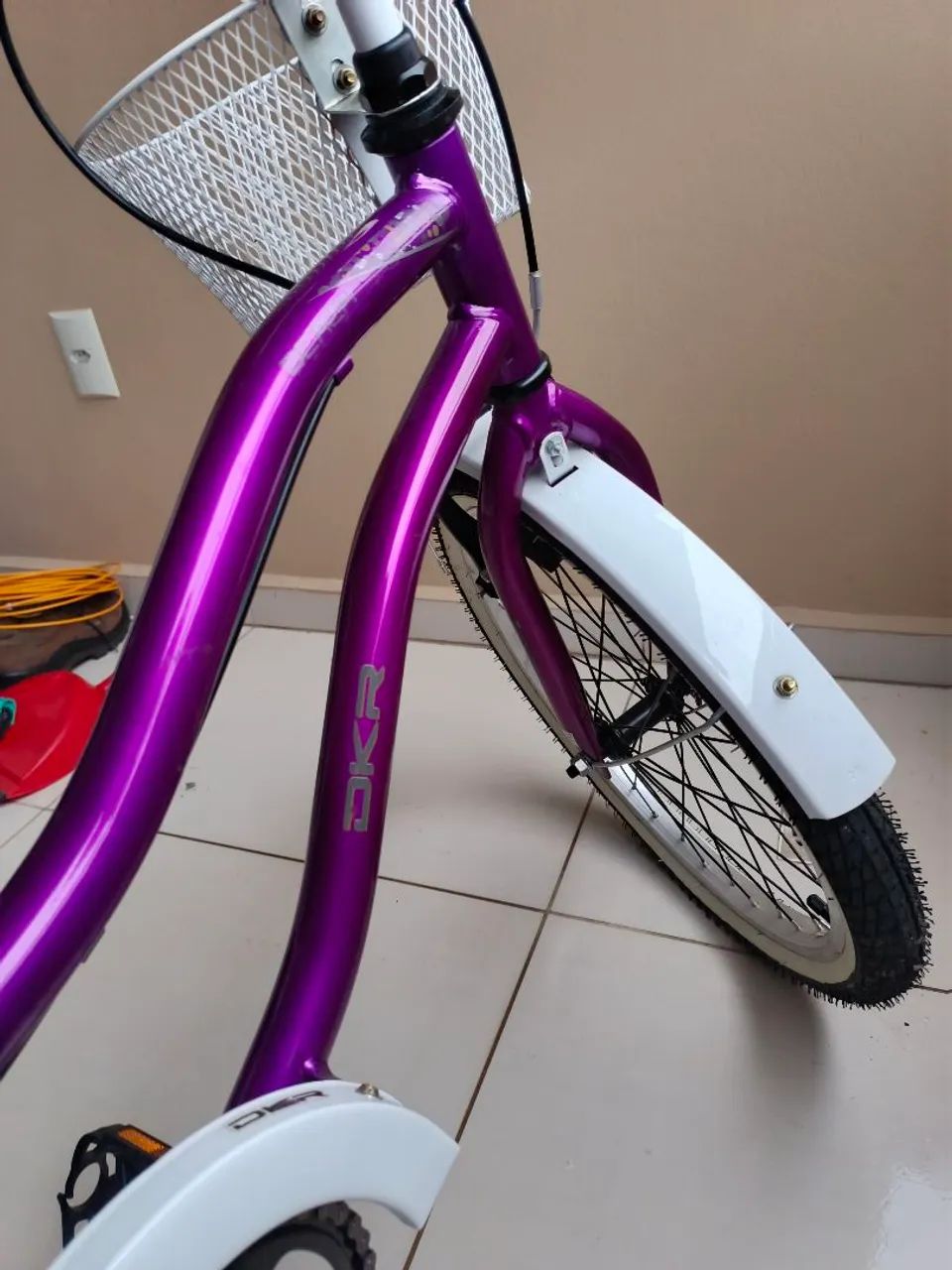 Bicicleta infantil menina DKR aro 20 - Foto 4