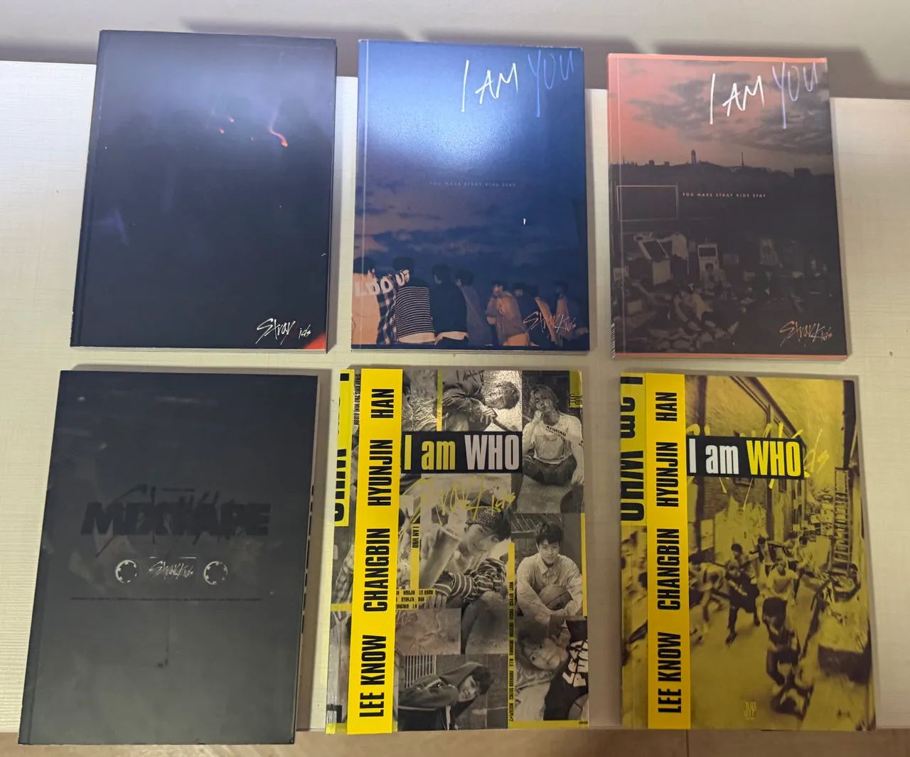 Álbuns de Kpop Stray Kids com Photocard