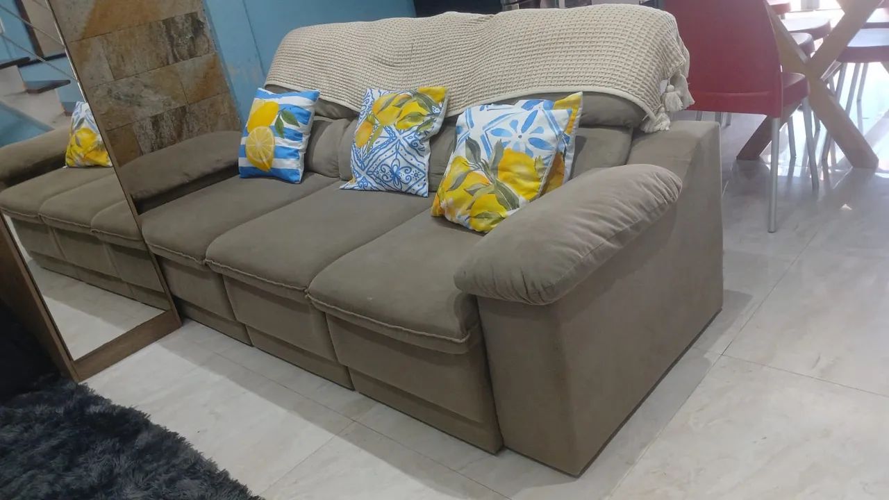 Sofá retrátil 3 lugares