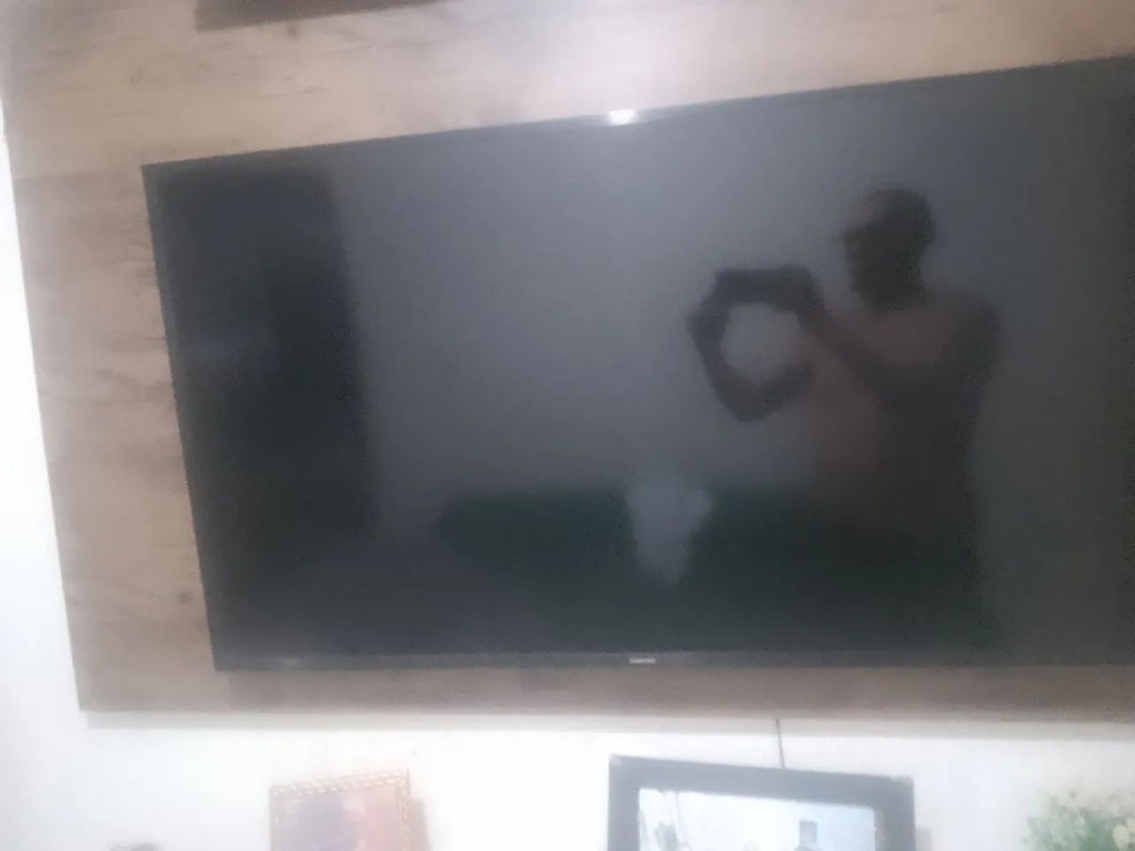 Vendo tvs49 / 33 p.samsung OACliga mas não aparece imagem  ( obs não é smart) também troco - Foto 2