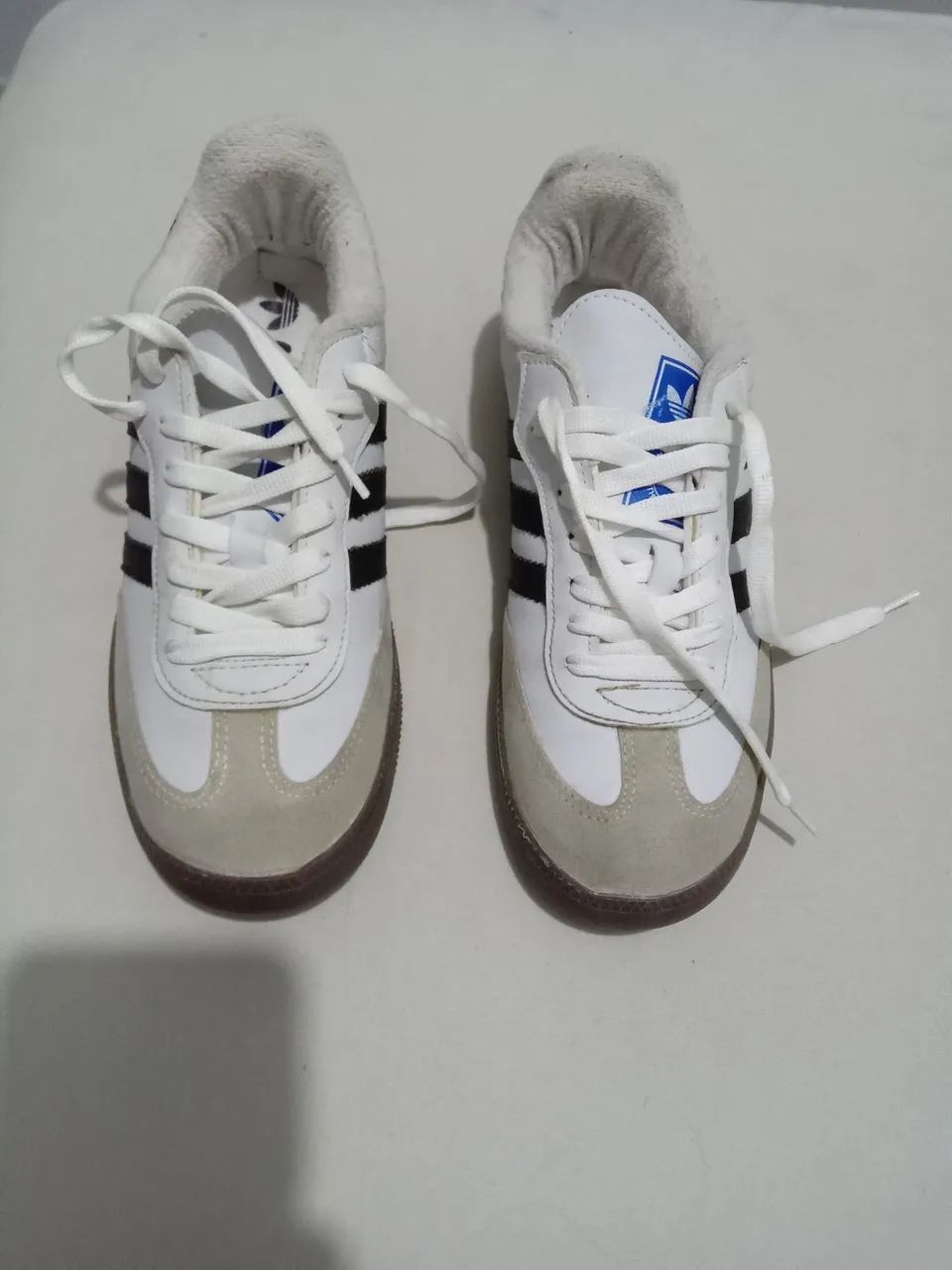 Vendo 2 pares de tênis 