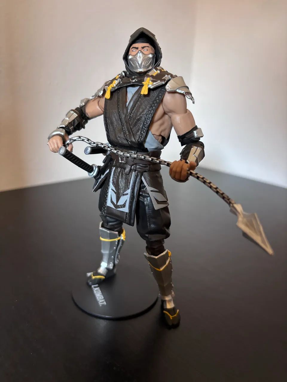 Action figure Mortal kombat 11 Scorpion Mcfarlane 