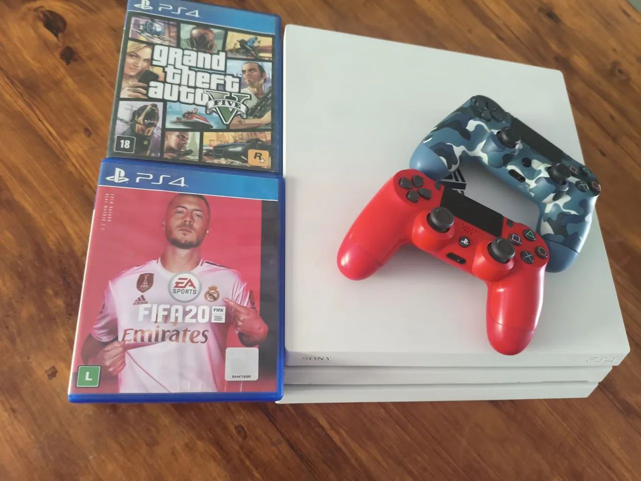 Play 4 pro novinho  - Foto 3