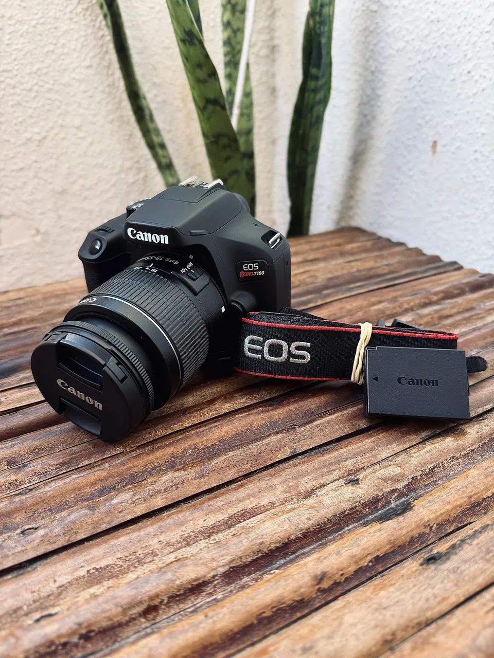 Canon Rebel T100