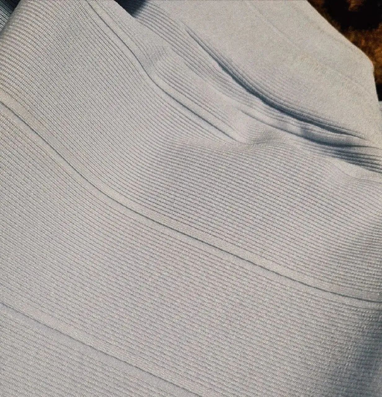 Calça  flear branca - Foto 2