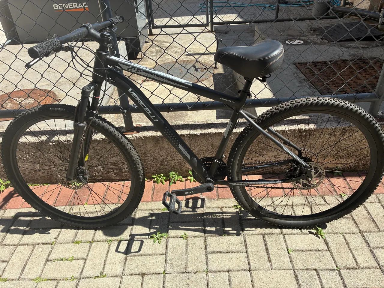 Bicicleta Vercelli Aro 29 - Preta