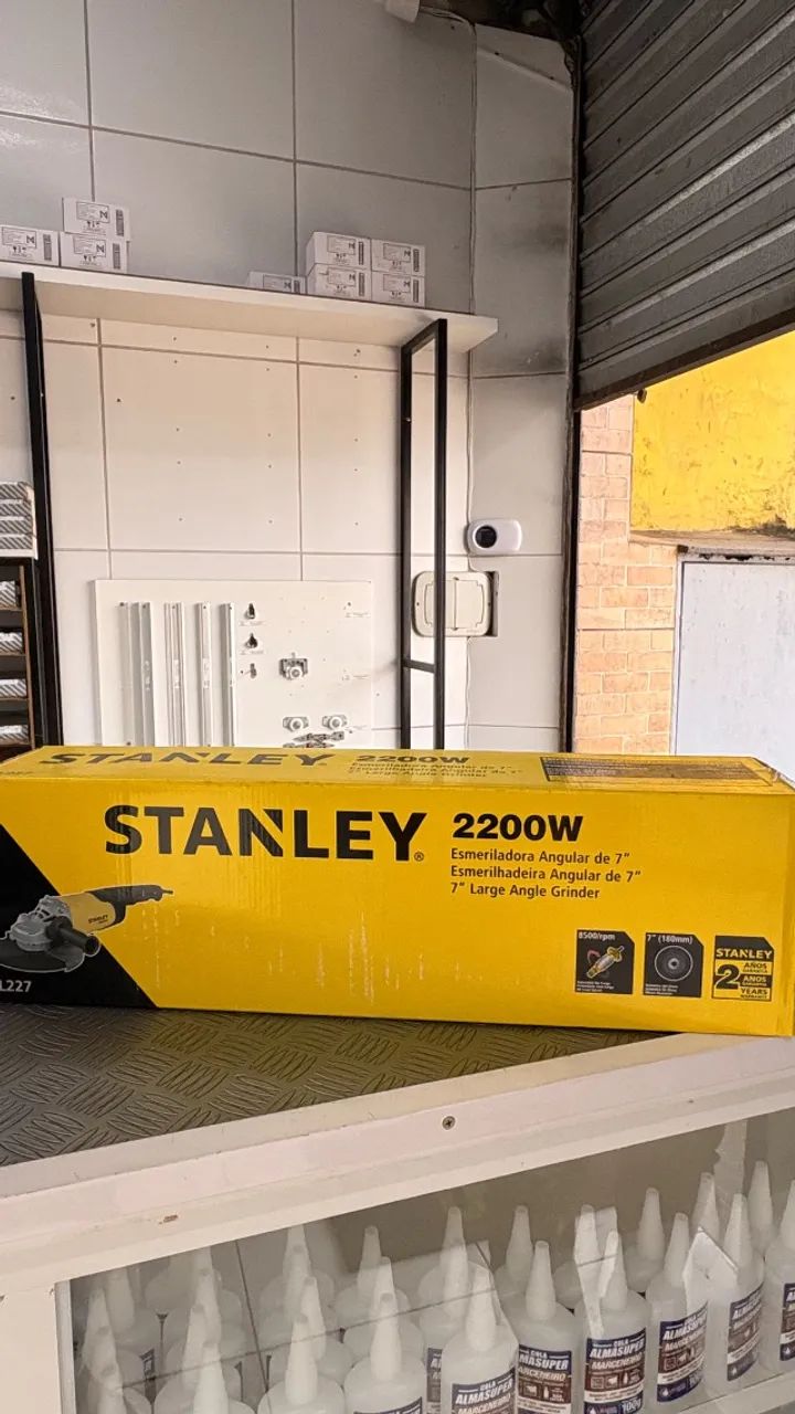 Esmerilhadeira 7 polegadas 2200w - Stanley