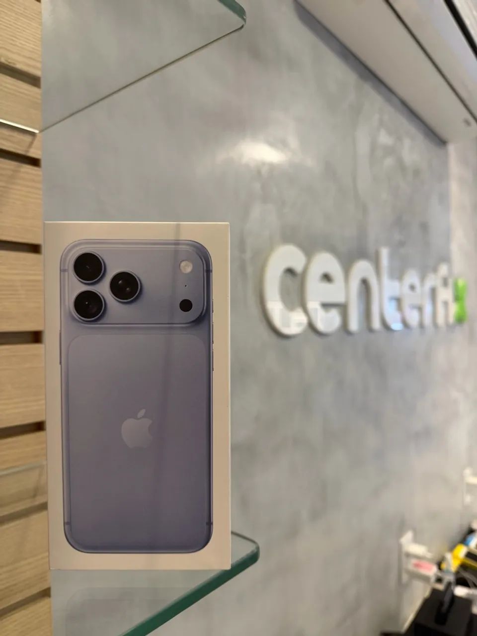 iphone 18 pro Max 1 tera azul glacial com garantia de 2 anos  - Foto 2