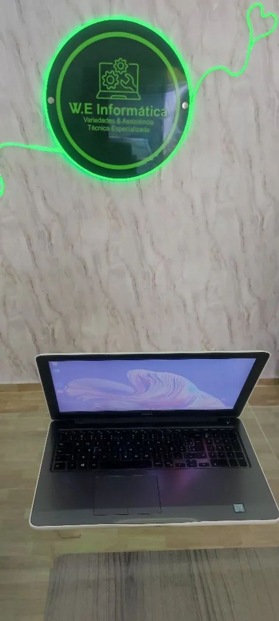 Notebook da Dell i5 7 geração 8gb SSD 256gb 2gb de placa de vídeo com garantia e entrega 