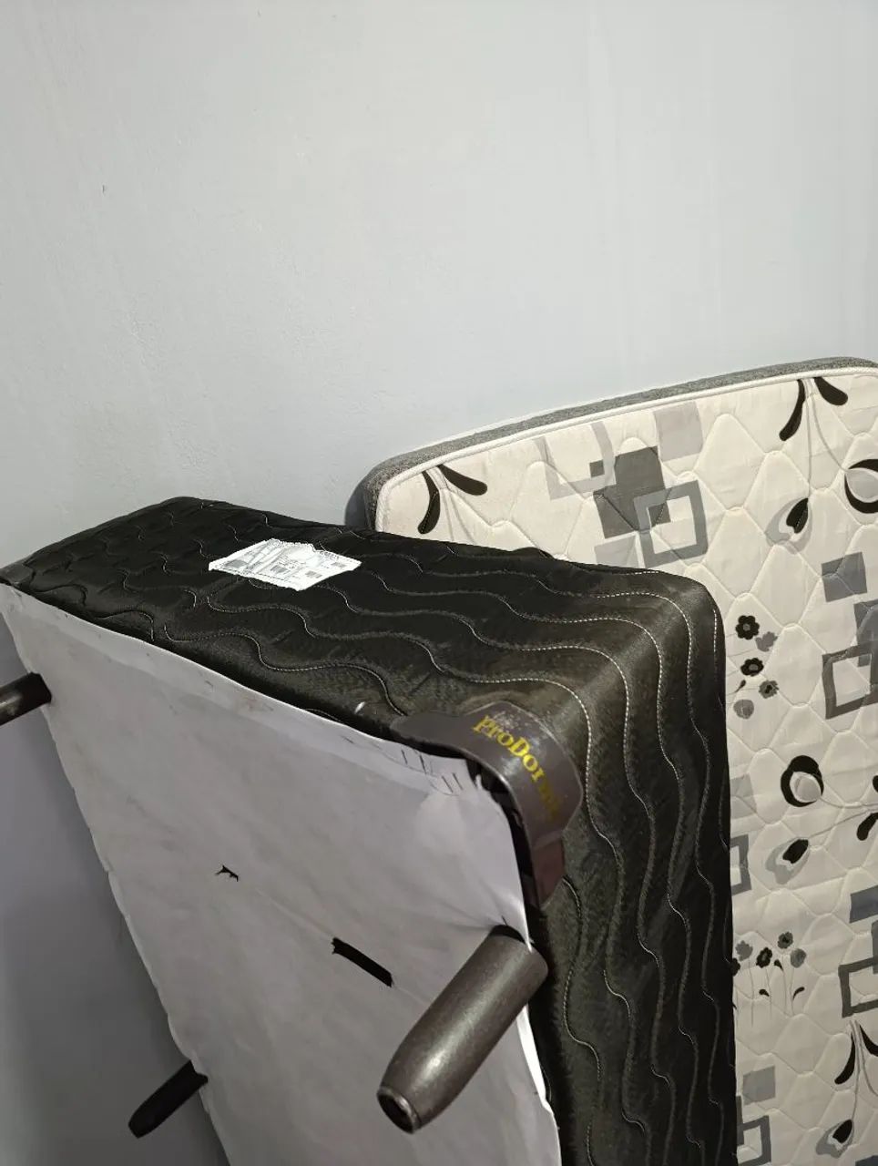 Cama Box de Solteiro Semi nova  - Foto 4