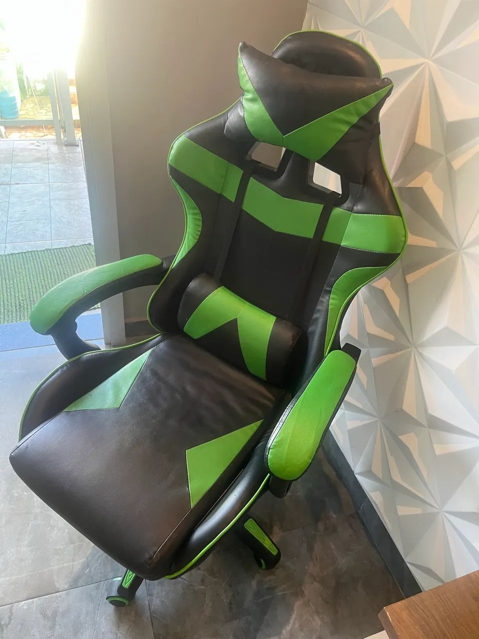 Cadeira gamer *Extremamente nova* - Foto 3