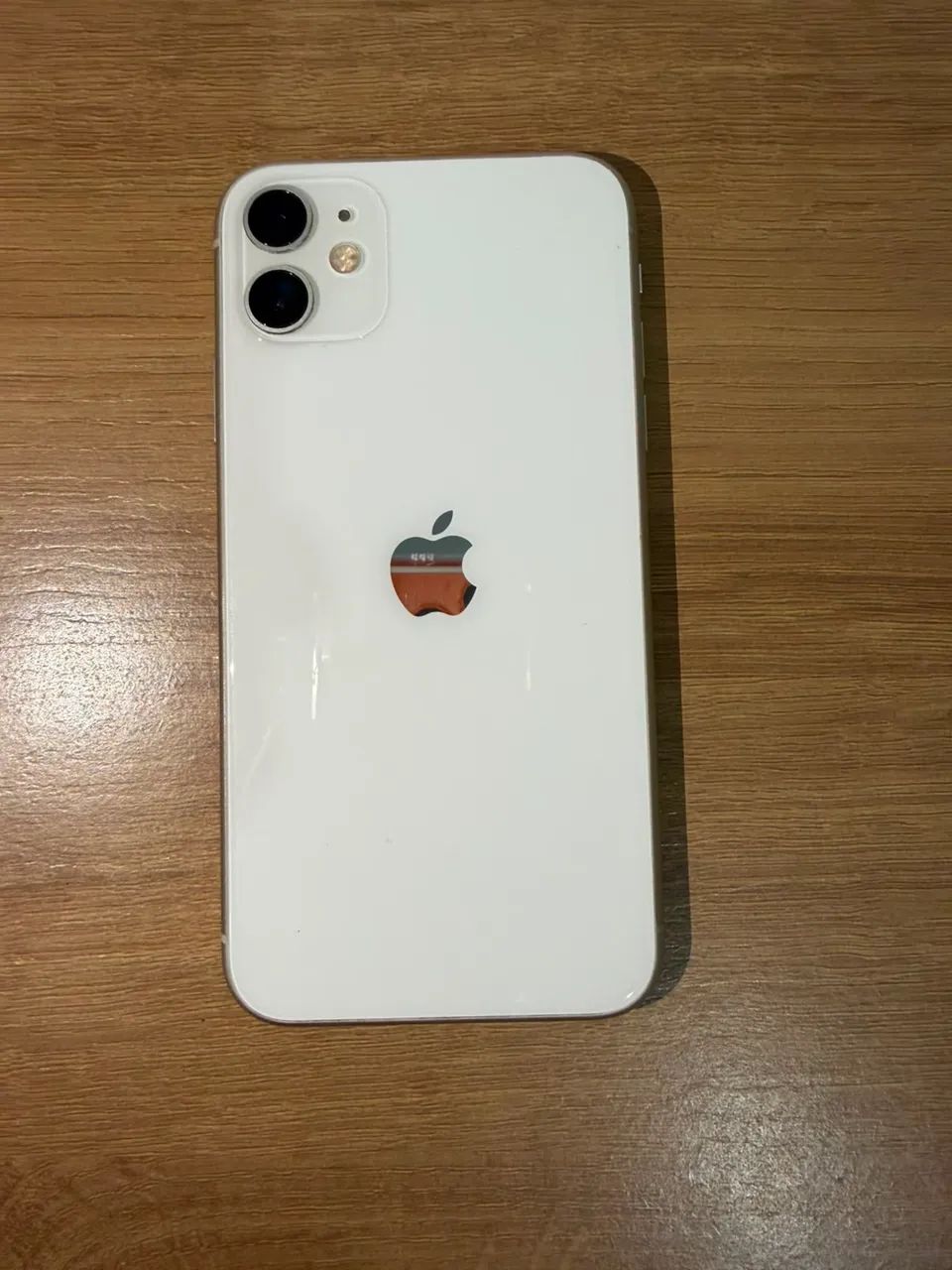 IPHONE 11 64 GB BRANCO - Foto 2