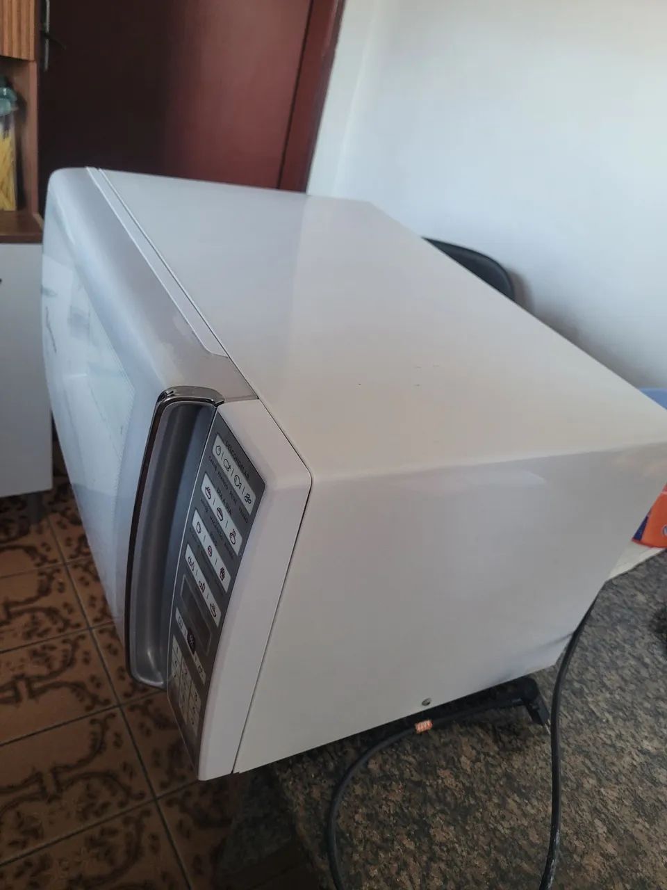 Microondas Electrolux 34L - Foto 3