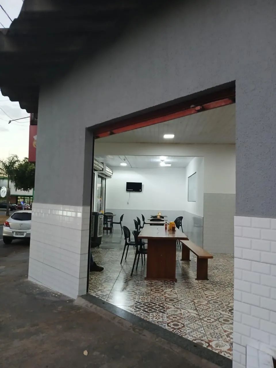 Salas Comerciais e uma Casa rendendo R$ 11.000,00 - Foto 5