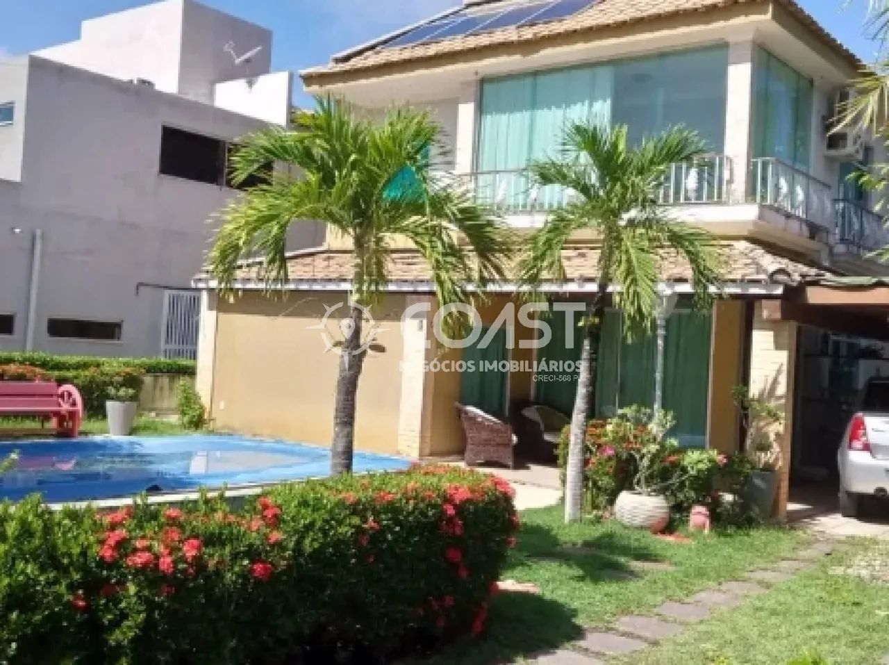 Vendo Excelente Casa em Condomínio Fechado  Piscina, Hidromassagem e Energia Solar