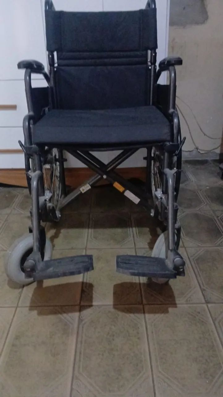 Cadeira de rodas reclinavel