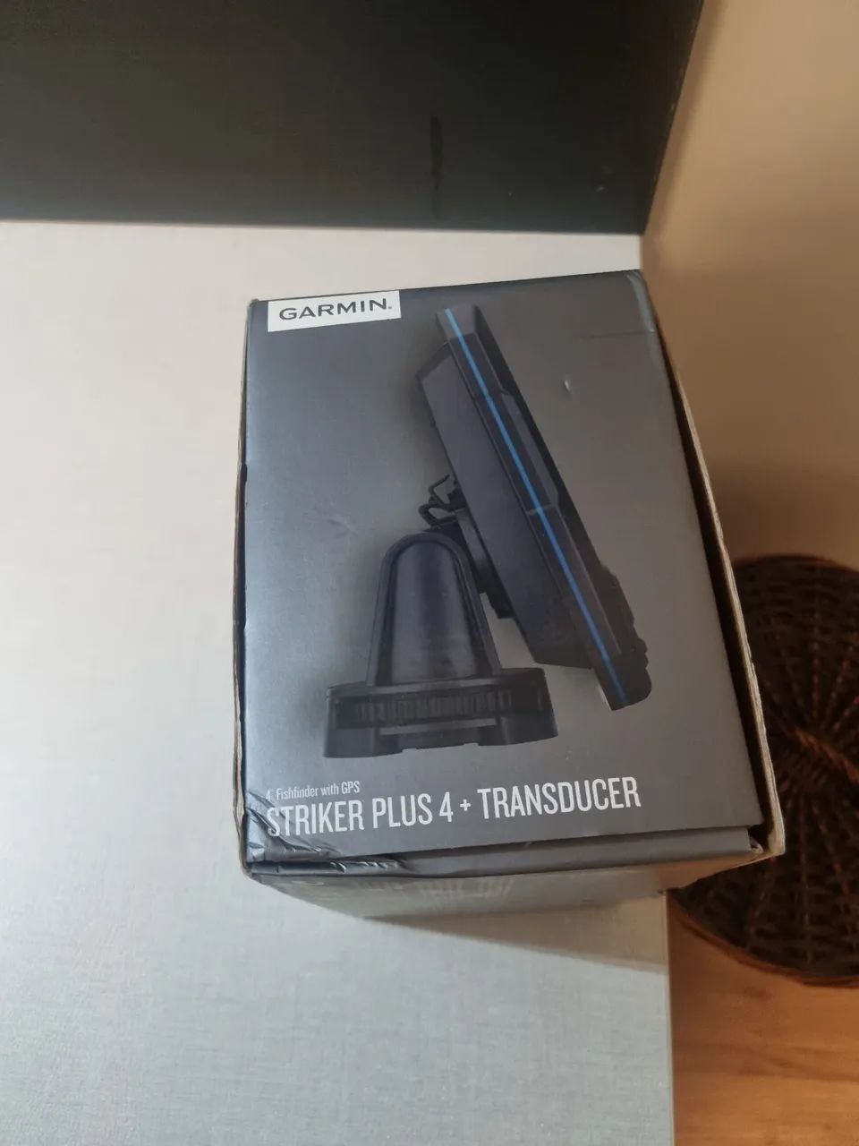 Gps Garmin striker plus 4 com transdutor  - Foto 3