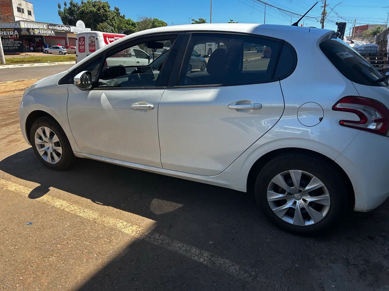 Peugeot 208 Active/active Pack 1.5 Flex 8V 5P 2016 - Foto 2