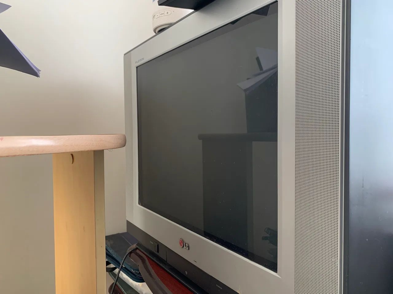 TV 21 polegadas tela plana LG com olho mágico  - Foto 2