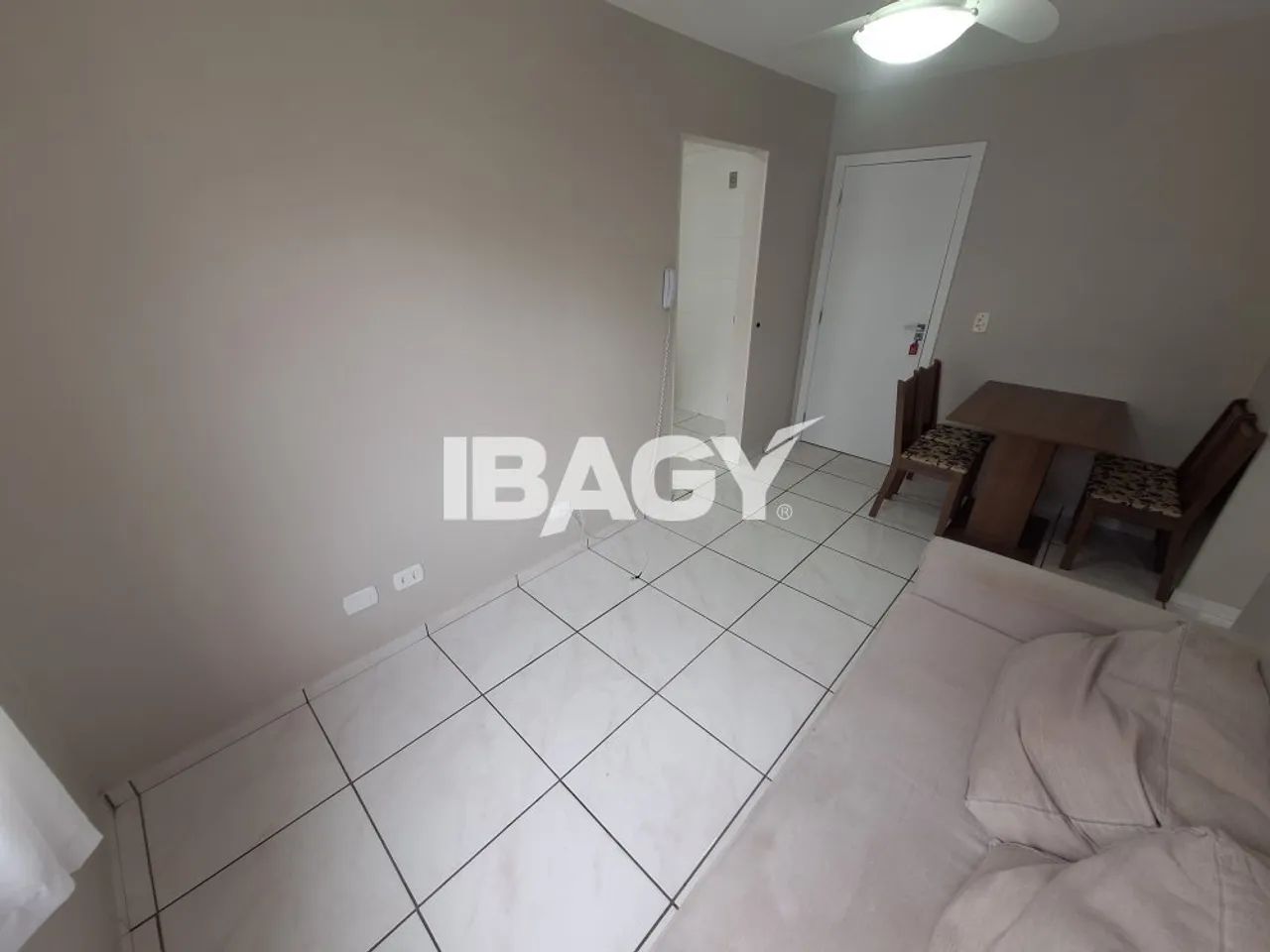Excelente Apartamento 2 dormitório(s) em Coqueiros - Florianópolis - Foto 3