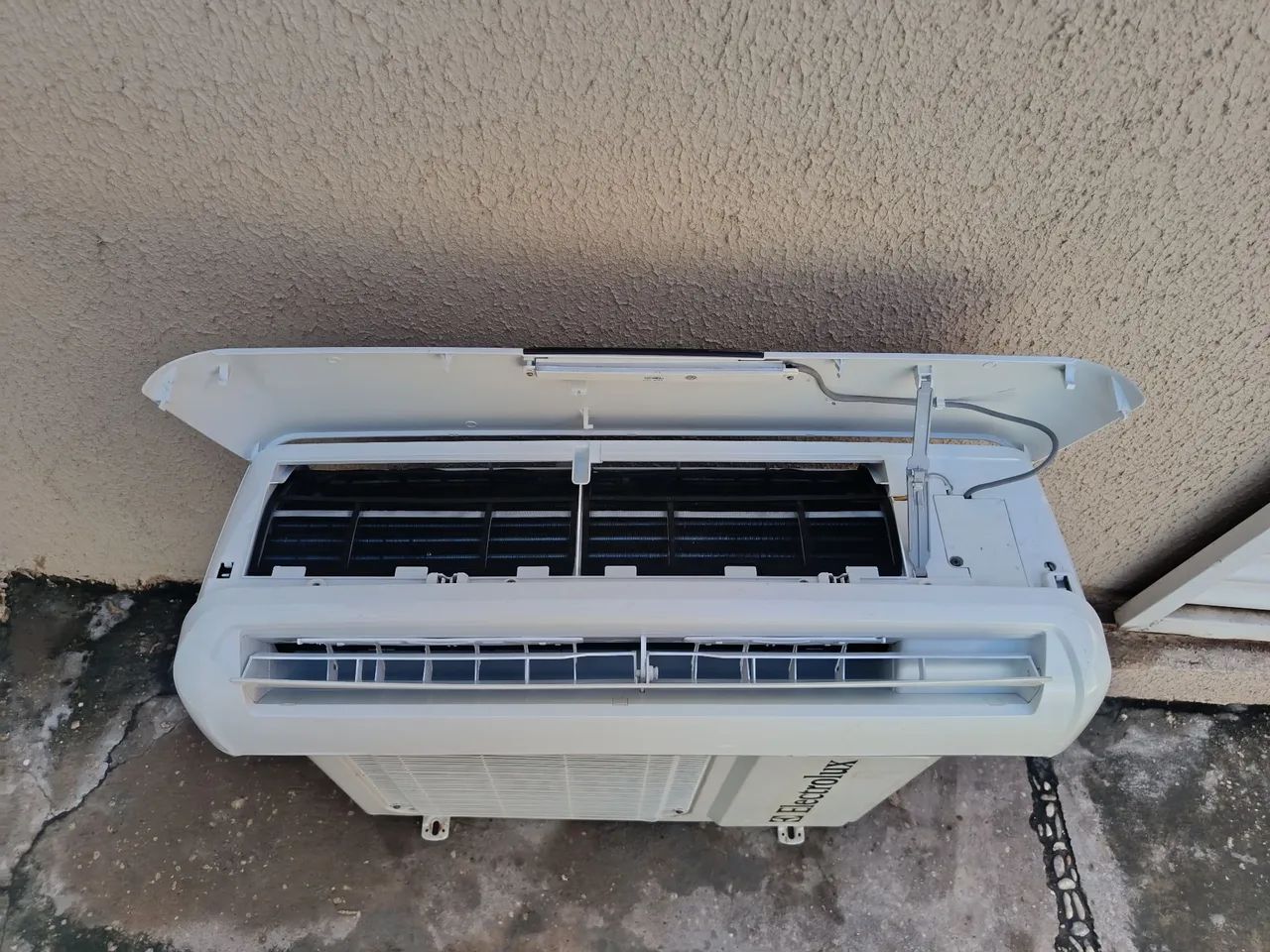 Split Eletrolux 9 mil BTUs  - Foto 2