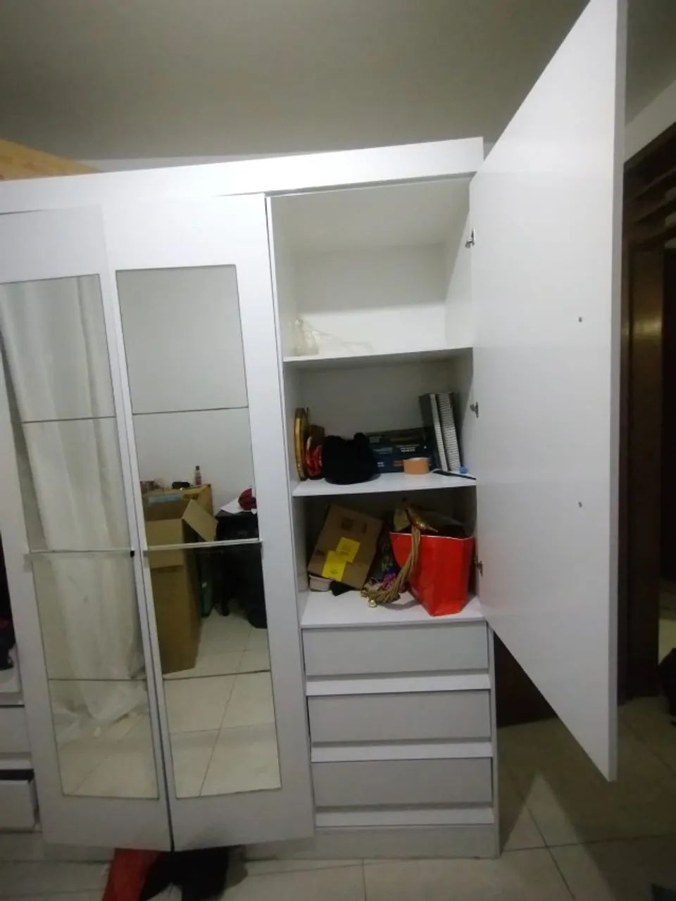 Guarda-roupa Casal com Espelho 4 Portas 6 Gavetas Araplac- LER O ANUNCIO COM ATENÇÃO - Foto 2