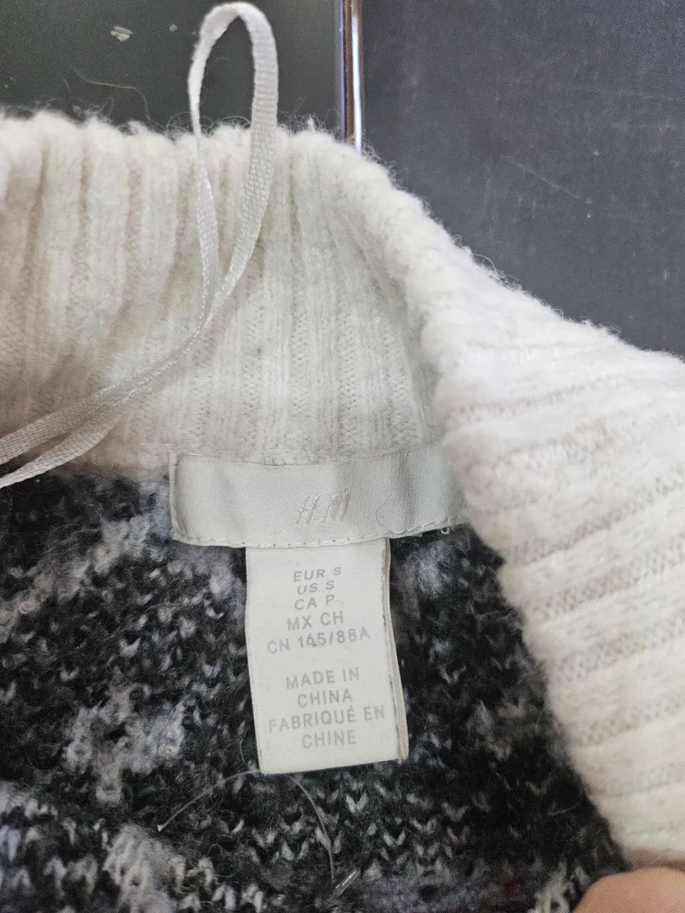 Tricô H&M Quentinho Veste P e M - Foto 2