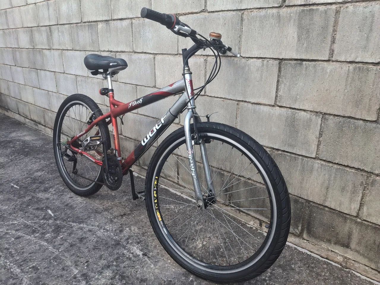 Bicicleta Wolf Flash - Aro 26 - 18 Marchas - R$300,00 - Foto 3
