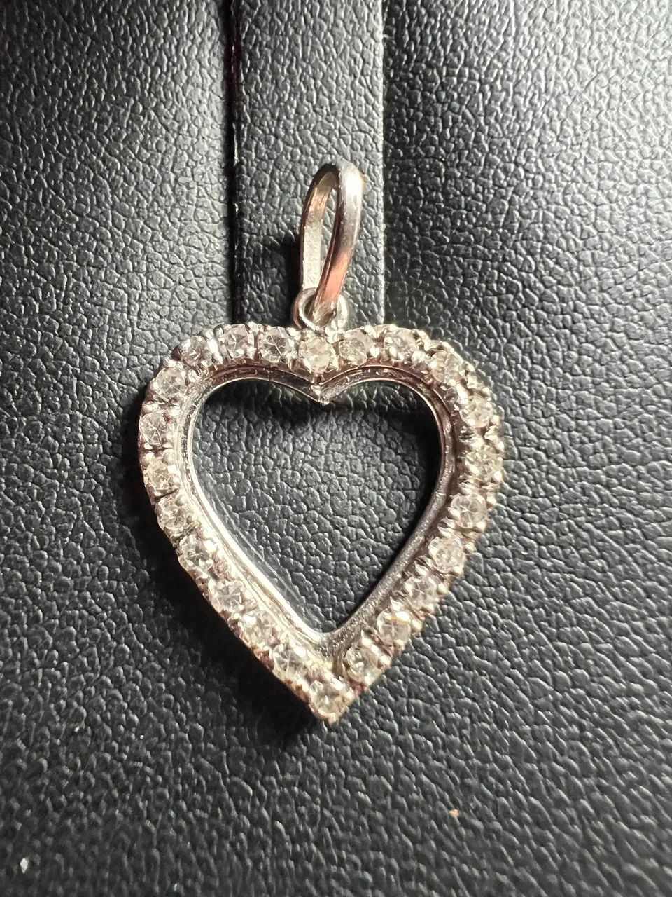 Pingente coração ouro branco 18k com diamantes - Foto 3