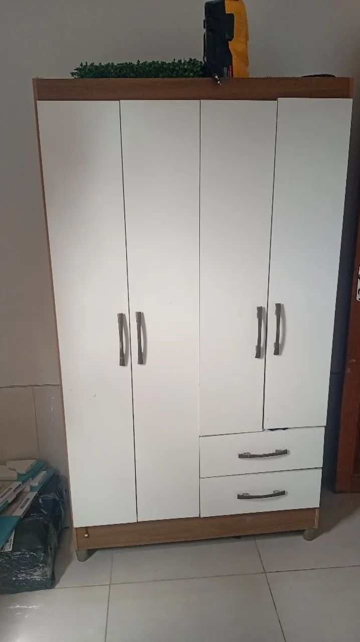 Vendo guarda roupa 350