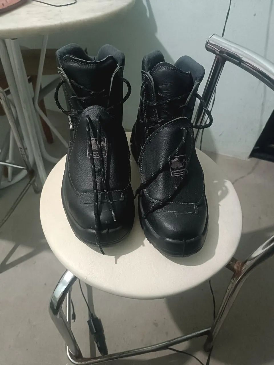 Bota de segurança nova