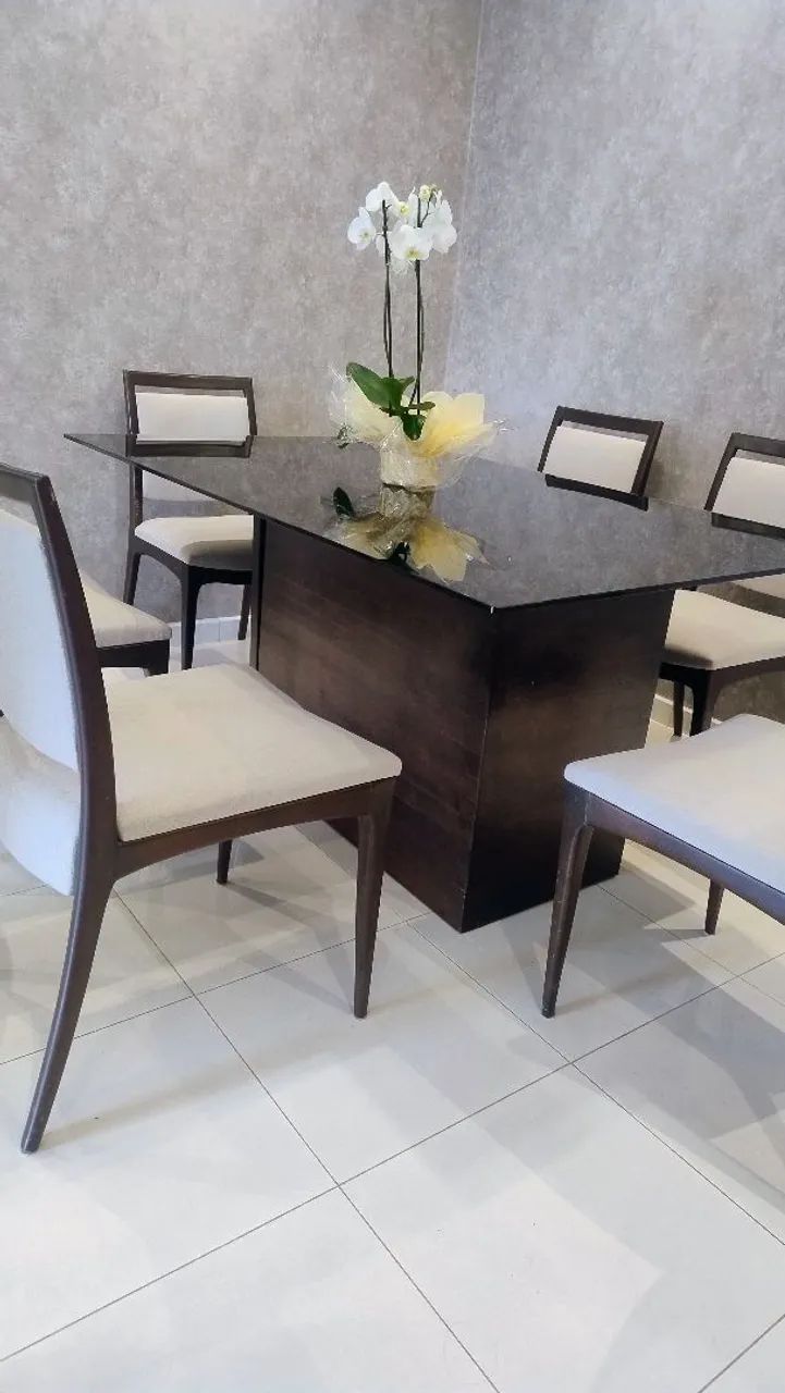 Conjunto de Sala de Jantar completa excelente estado ,