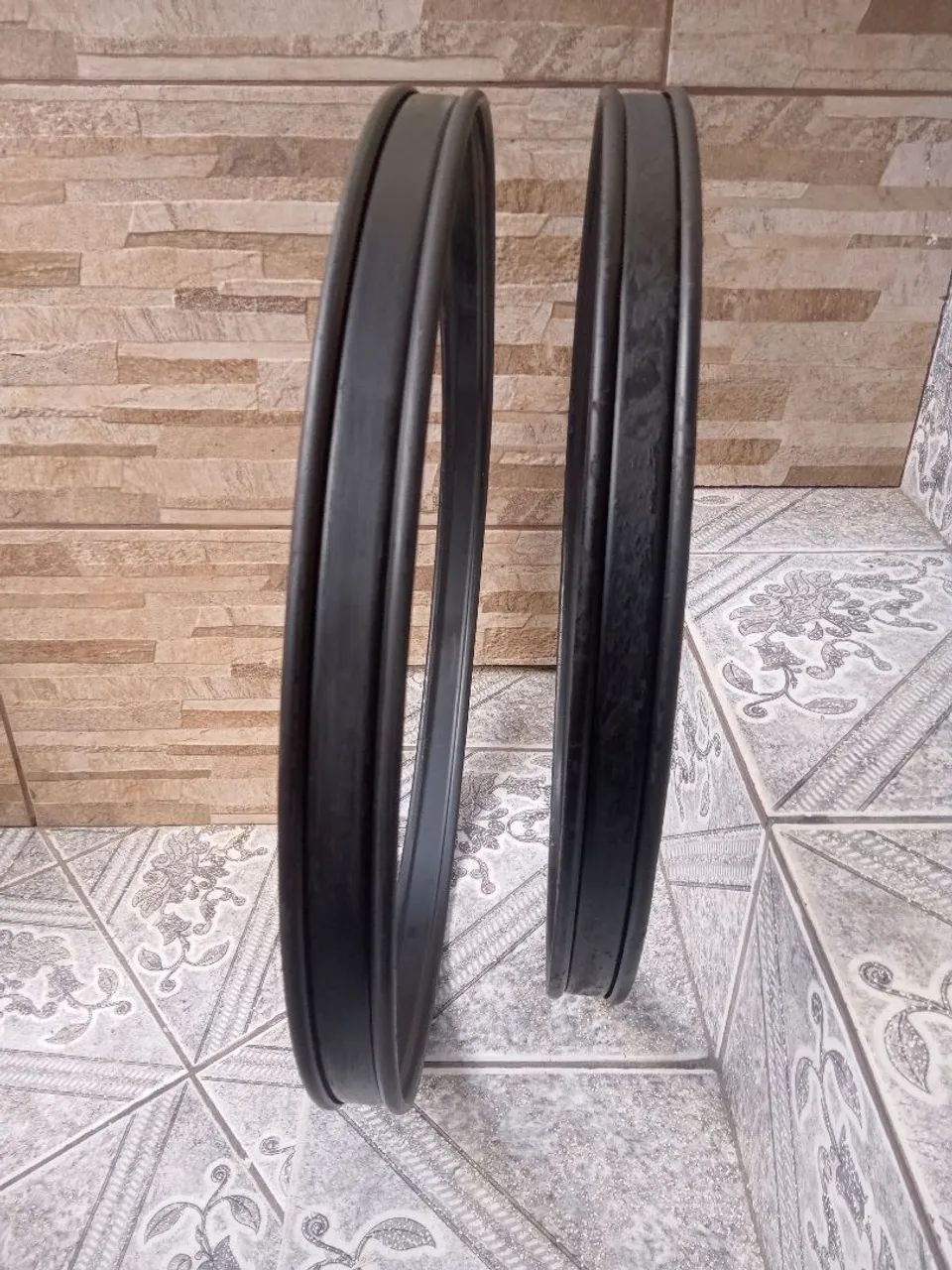 Aro bumbo 20 polegadas ferro.sem defeitos.entrego estação Osasco ou retirada. - Foto 2