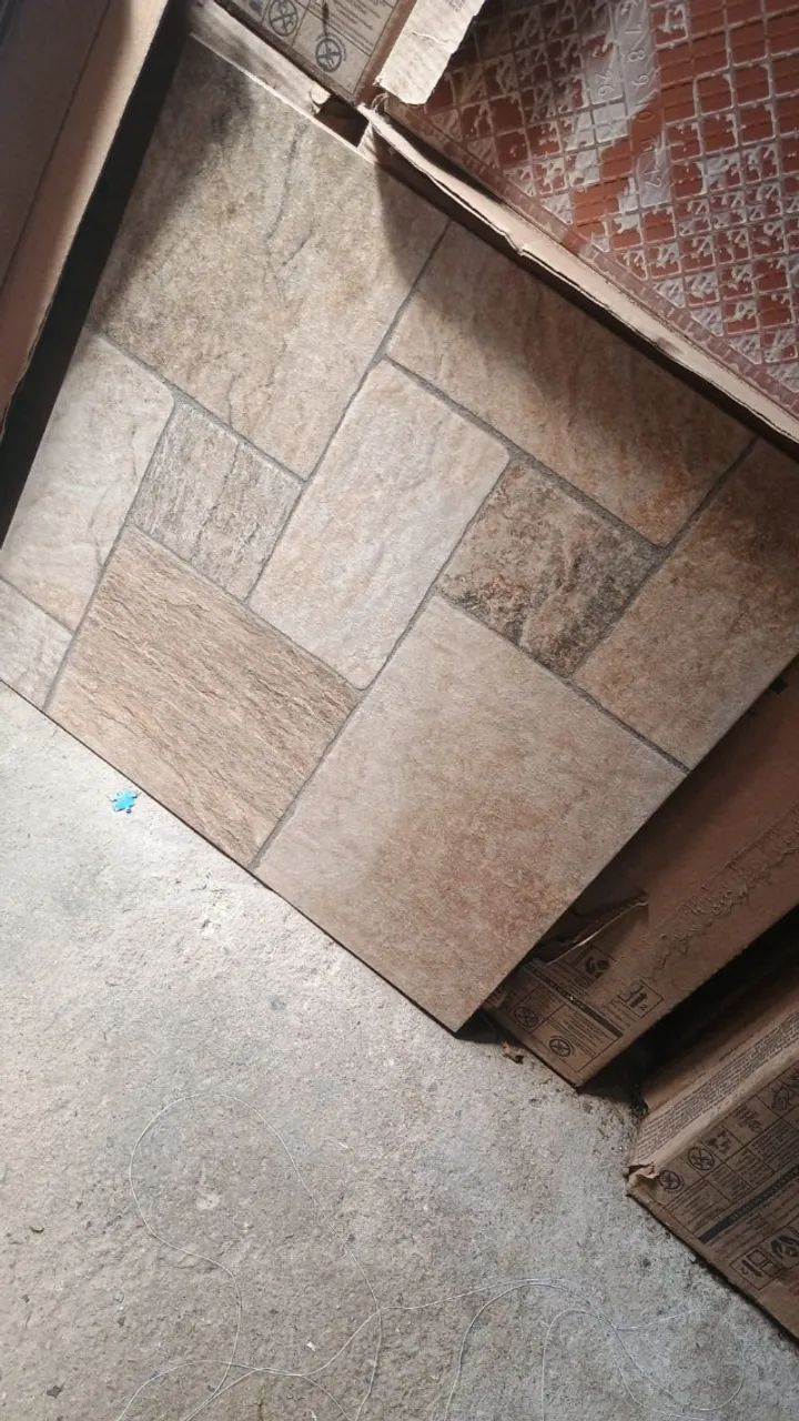 Piso 61,5 x 61,5 900$  - Foto 2