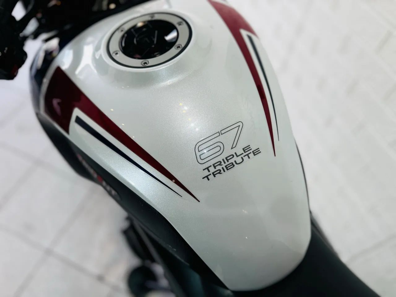 TRIUMPH TRIDENT 660 - Foto 5