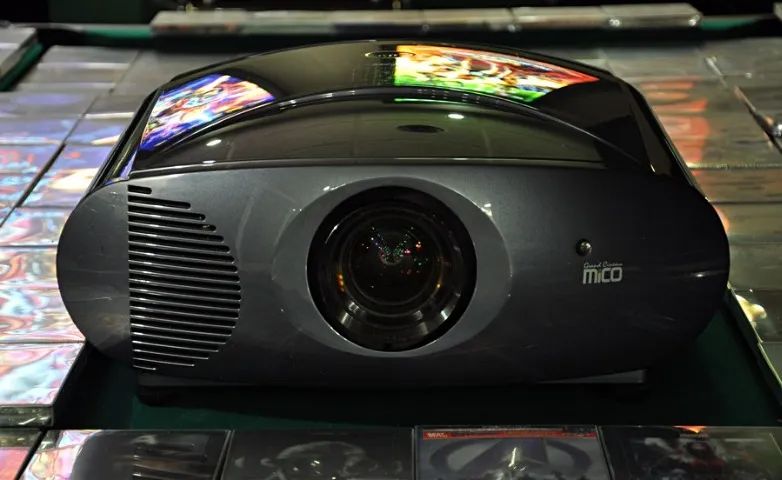 Projetor de cinema Sim2 Mico40 led