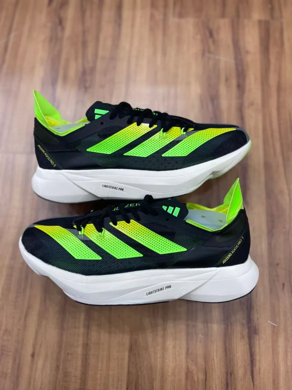 Tênis adizero adios pro 4 