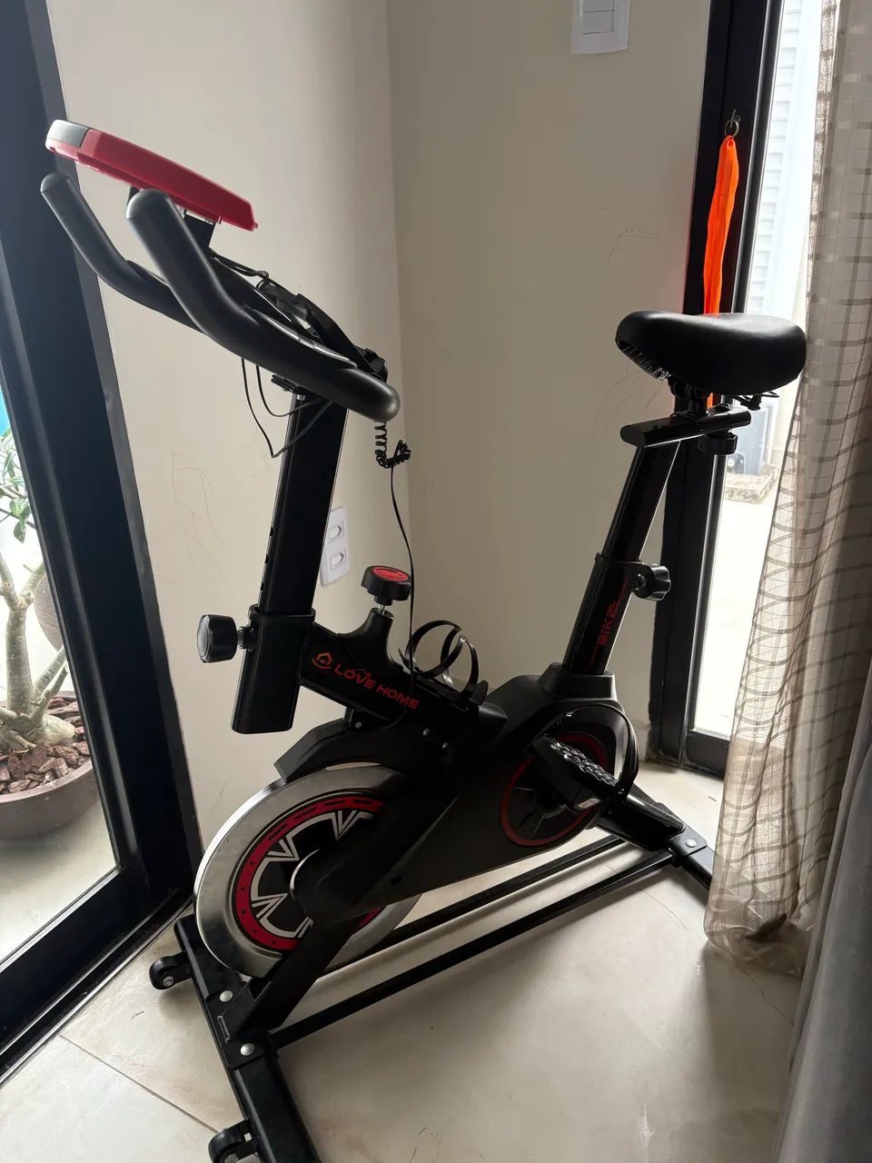 Bicicleta ergométrica SUPER NOVA