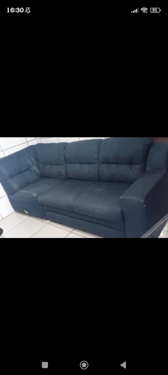 Sofá de três lugares em boas condições entrego no local  - Foto 4