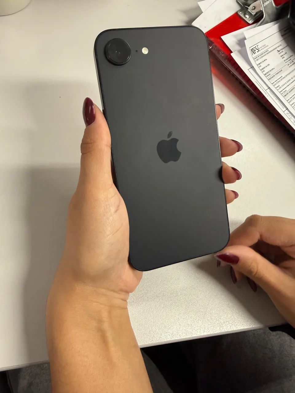 iPhone 16e 128gb