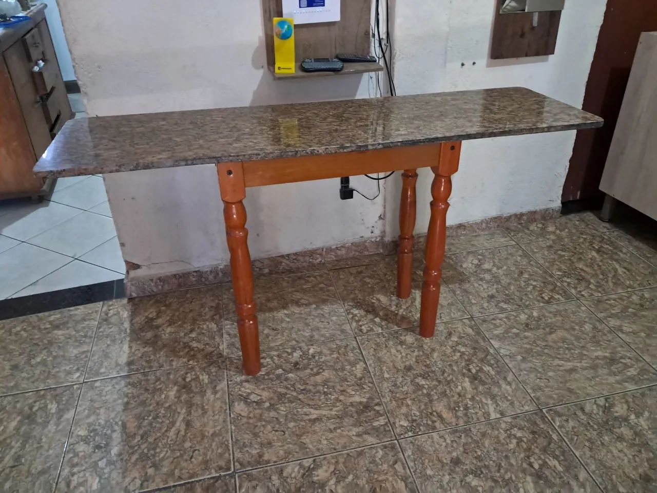 Movel aparador com.pes torneado - Foto 5