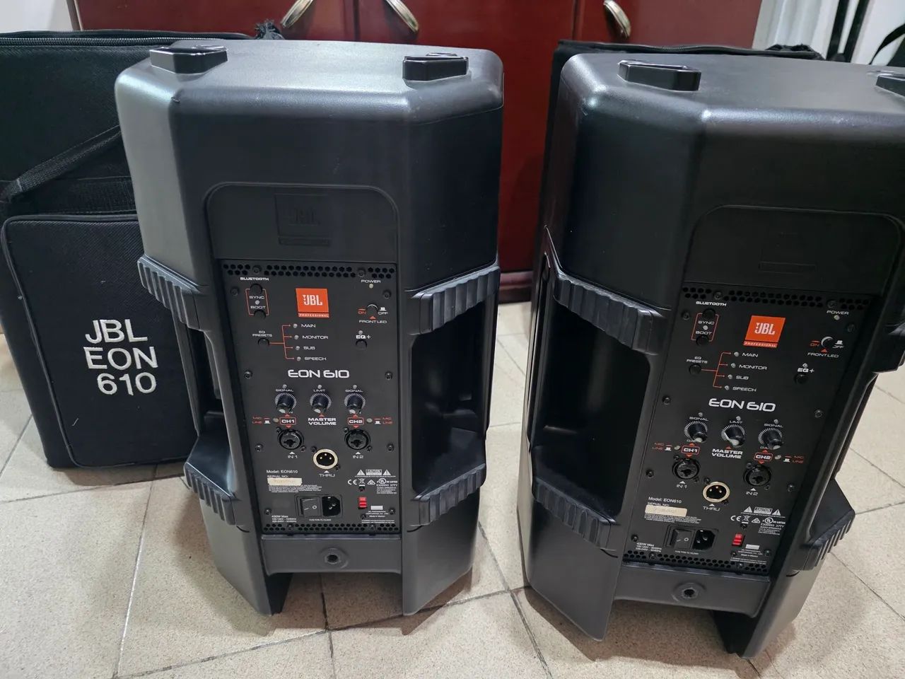 02 Caixas Ativas JBL EON 610 - Impecáveis - Foto 3