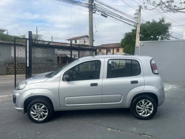 Fiat Uno Attractive 1.0 EVO Fire Flex 8V 5P 2019 - Foto 2