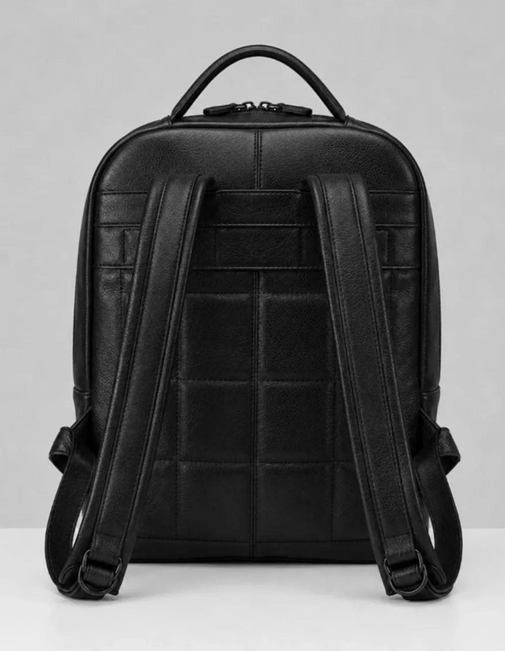 Mochila de Couro Legítimo - cor Marrom - Foto 2
